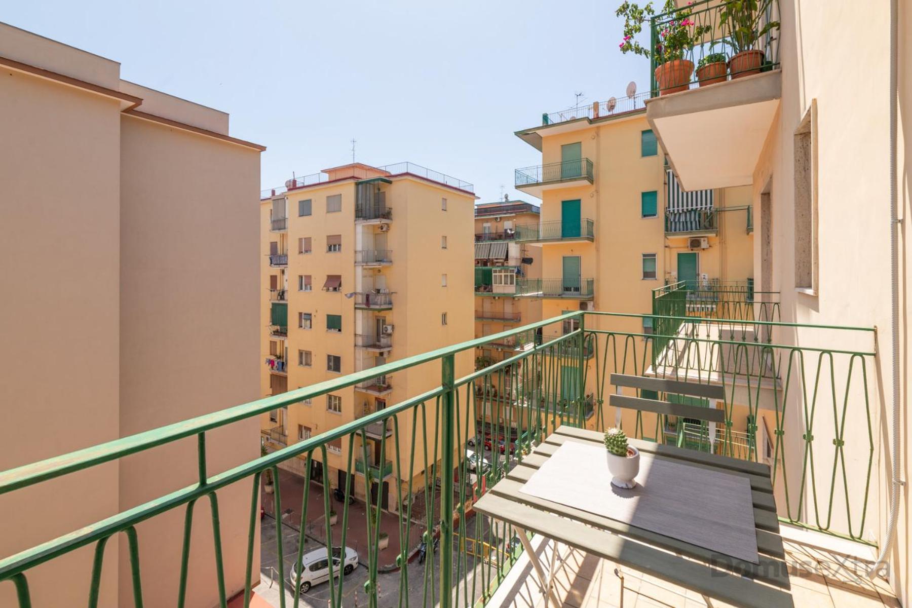 Clara Domus By Domusextra Apartment Napoli Ngoại thất bức ảnh