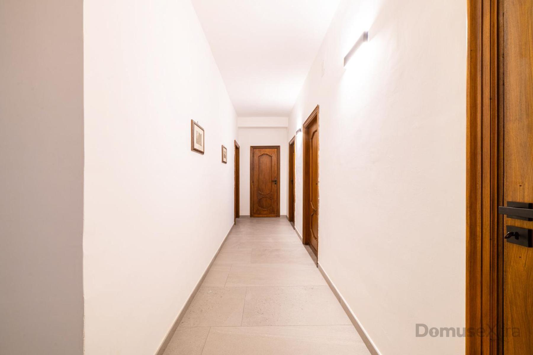 Clara Domus By Domusextra Apartment Napoli Ngoại thất bức ảnh