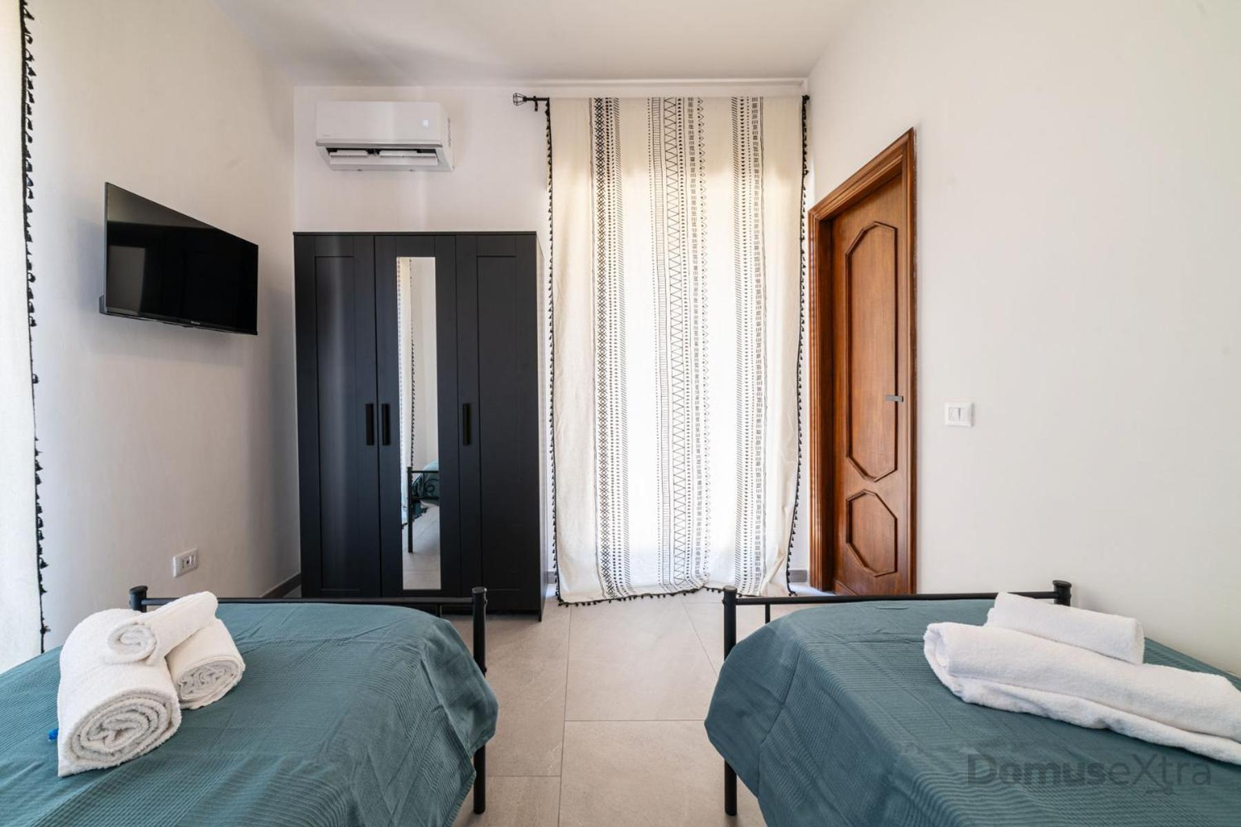 Clara Domus By Domusextra Apartment Napoli Ngoại thất bức ảnh