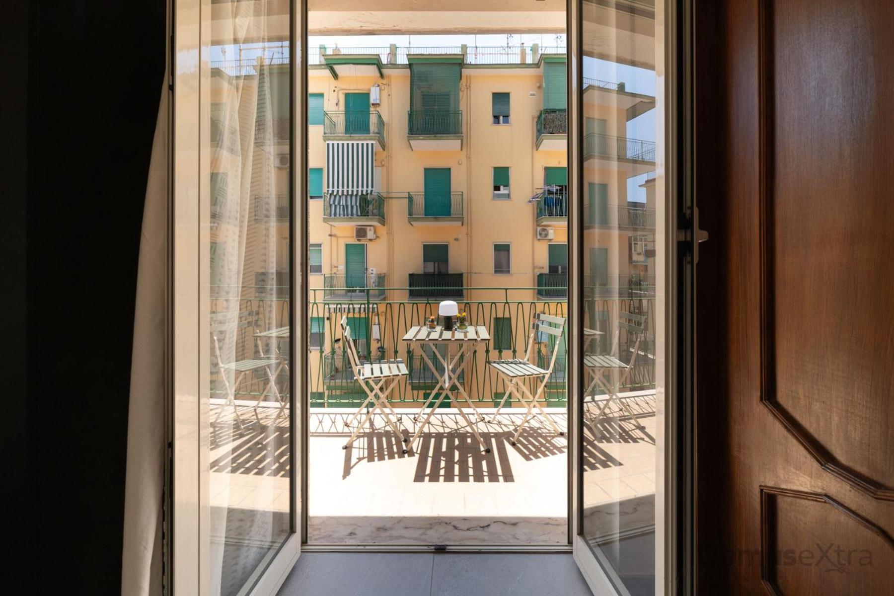 Clara Domus By Domusextra Apartment Napoli Ngoại thất bức ảnh