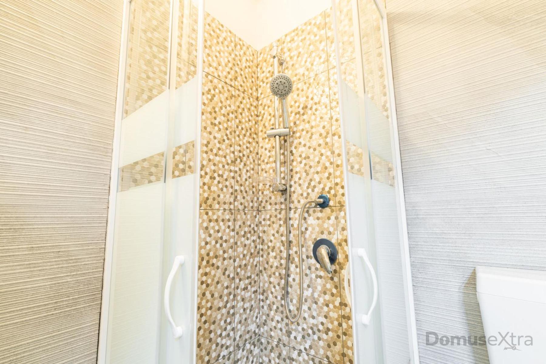 Clara Domus By Domusextra Apartment Napoli Ngoại thất bức ảnh
