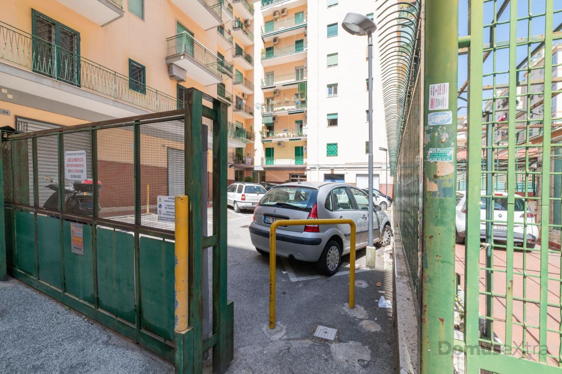 Clara Domus By Domusextra Apartment Napoli Ngoại thất bức ảnh